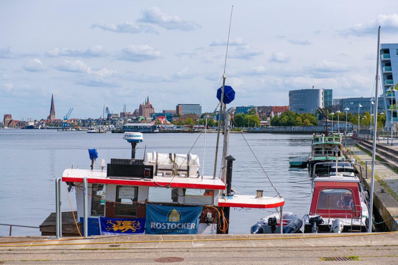 "Myharbourfront", Luxurioeses Wohnen An Der Hafenmole Apartment รอสต็อค ภายนอก รูปภาพ